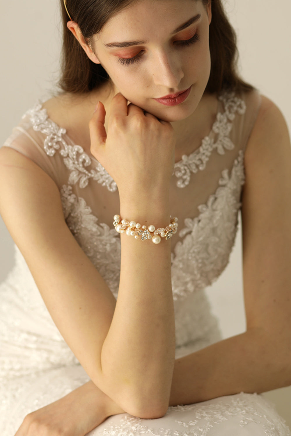 Bride and Bridesmaids Sisters Pearl Wrist